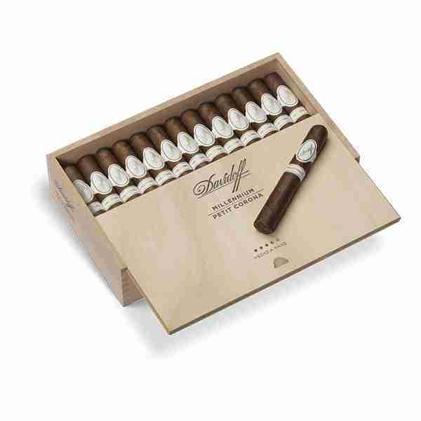 大卫杜夫 千禧 小皇冠 41&times;114mm (25支/盒)<BR>DAVIDOFF MILLENNIUM PETIT CORONA<!--科罗纳 高冠 冠 高郎拿 高朗拿-->